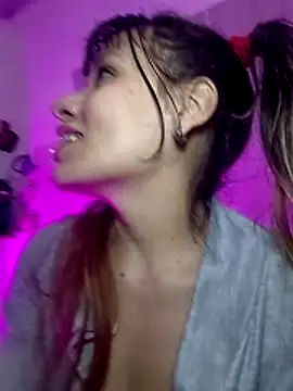 XXX chat uživo modela Hairy_ptt