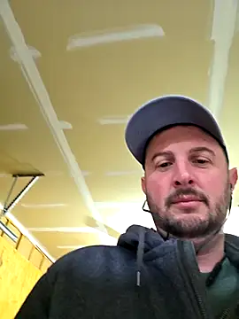 MrMechanic38 live XXX chat