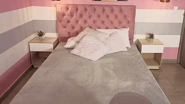 XXX chat uživo modela little_emma0