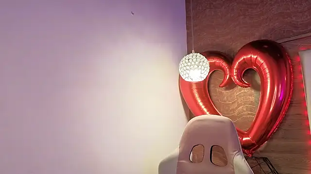 AgnesIvanova Chat XXX in diretta