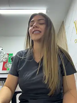 alicee16: онлайн-секс-чат