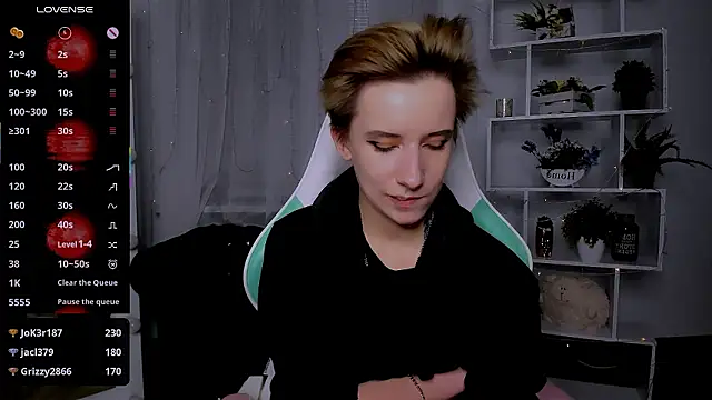 _Rein_ramm Adlı Modelin Canlı XXX Sohbeti