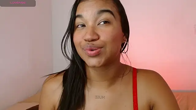 Alexa_priincess Adlı Modelin Canlı XXX Sohbeti