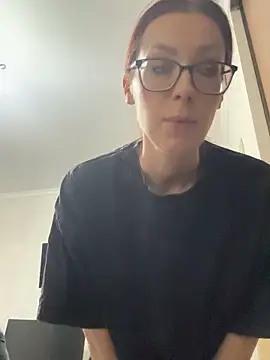 RussianGirls_ Adlı Modelin Canlı XXX Sohbeti