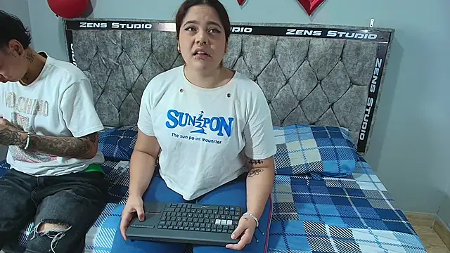 Chat XXX en directo de Girlshot69Zend