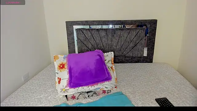 Sembang XXX Secara Langsung Laurasofia01