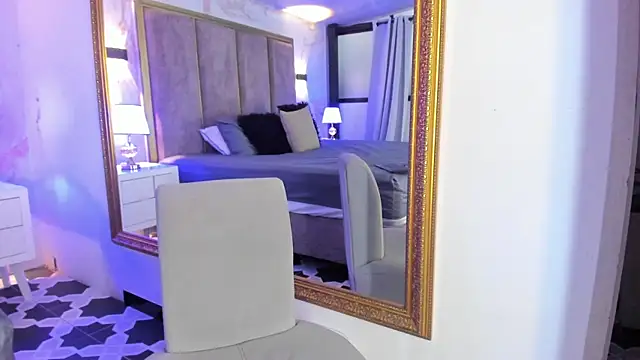 Liaevans__ live XXX chat