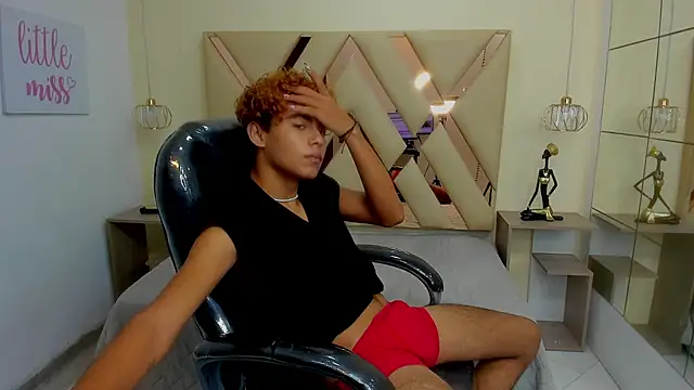 Anyelo_Twink Live XXX Chat