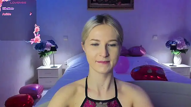 Julie_Blaze élő XXX-chatje