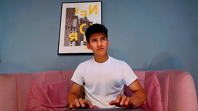 Atlas_desire Live XXX Chat