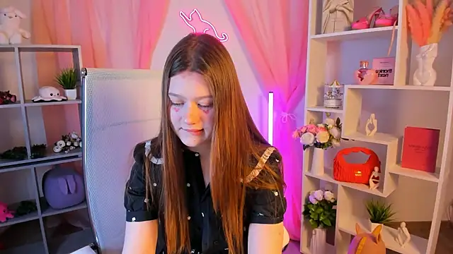 CelestineMauriac Adlı Modelin Canlı XXX Sohbeti