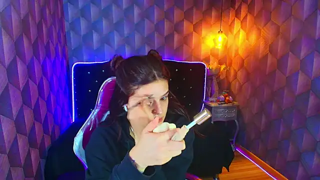 LiaHarryis – Naživo XXX chat