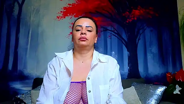 ElizabethEven – Naživo XXX chat