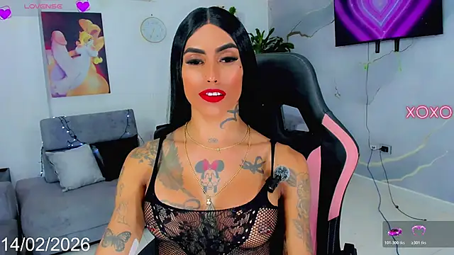 Chat +18 de Nella_Dolls ao vivo