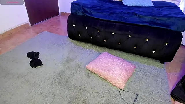 Juli_Roos_: онлайн-секс-чат