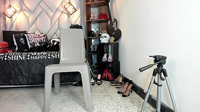 XXX chat uživo modela MirandaHaguen