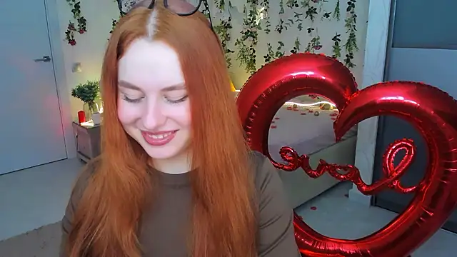 Chatroom XXX en direct de AirySilhouette