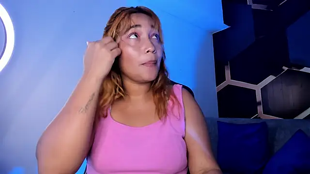 Czat XXX na żywo – Charlote_Grey