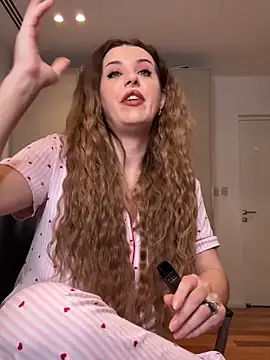 RoxxyDallas live XXX chat