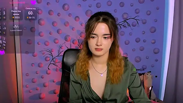 liana_kisses 现场XXX聊天