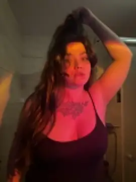 AliraX Chat XXX in diretta