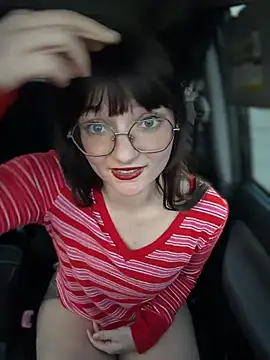 urpuppymoon's Live XXX Chat