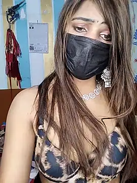 Chat +18 de CUTI-NAINA ao vivo