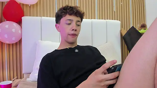 Tomy_Rox 라이브 XXX 채팅