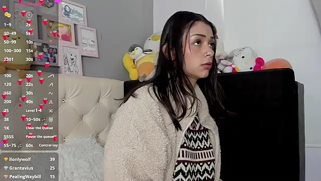 Yuni_kim élő XXX-chatje