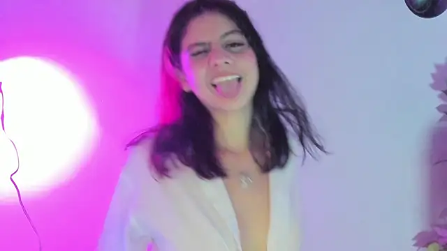 Julieth_brown_ élő XXX-chatje