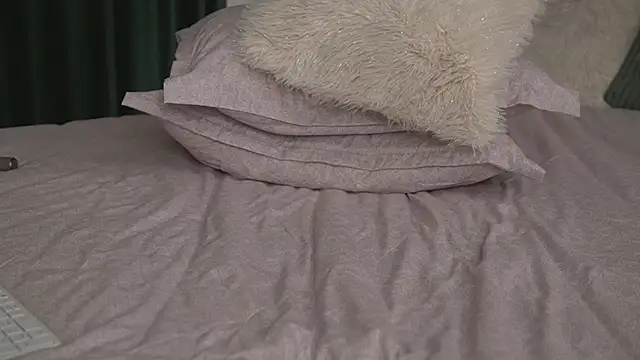 Alyonaqueen_ live XXX chat