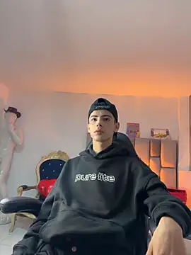 Sebastian_Reed 라이브 XXX 채팅