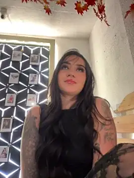 Chatroom XXX en direct de EmmyEvans1