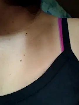 Pertunjukan Kamera Web XXLorie_02