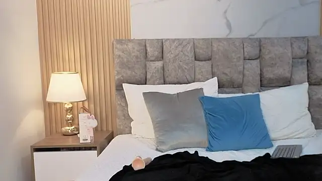 XXX chat uživo modela ruby_pink_