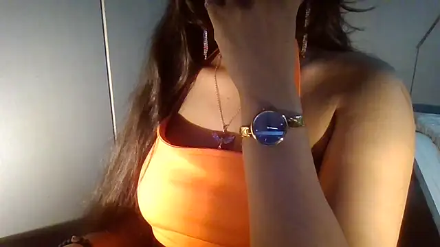 Yashika_Loves Live XXX-Chat