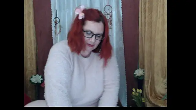 PlayfullMature live XXX chat