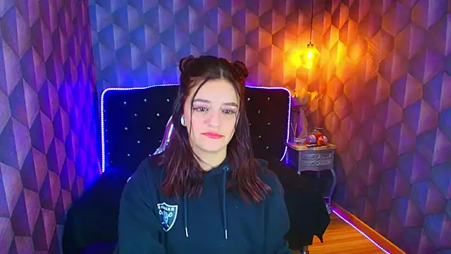 Chat +18 de LiaHarryis ao vivo