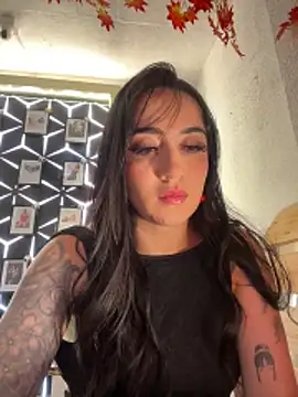 Chat XXX en directo de EmmyEvans1