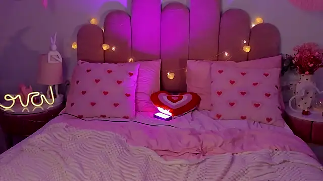 ElsaYoung – Naživo XXX chat