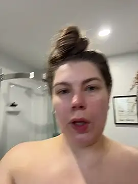 XXX chat uživo modela violetaurora95