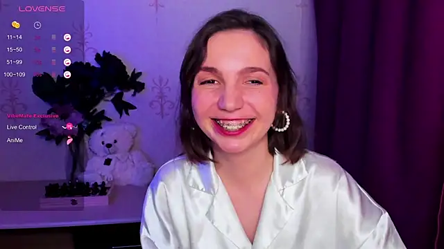 Онлайн чат XXX KindHazelHere_