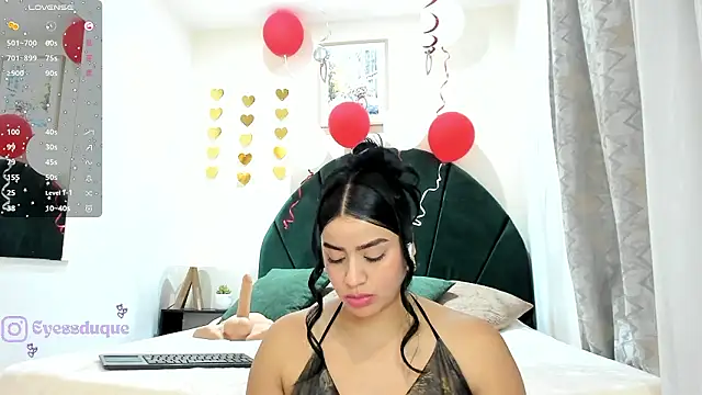 Chatroom XXX en direct de Eyes_Duque