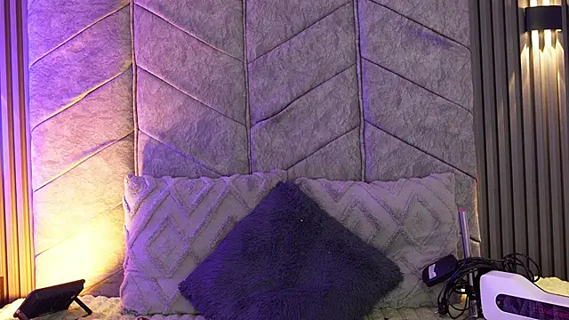 AuroraLanee_: онлайн-секс-чат