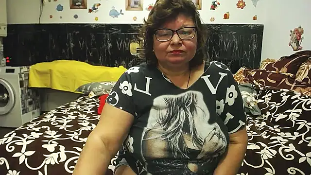 Show modela SweetMommaX na web-kameri