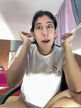 Chat XXX en directo de Violet_rousse7