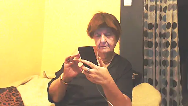 Chat XXX ao vivo de MioritaHard