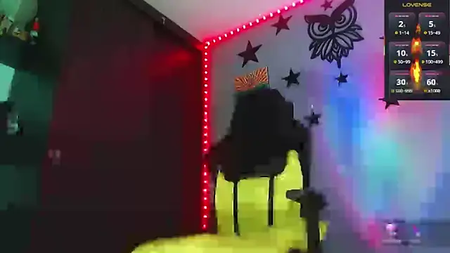 justincs' Live XXX Chat