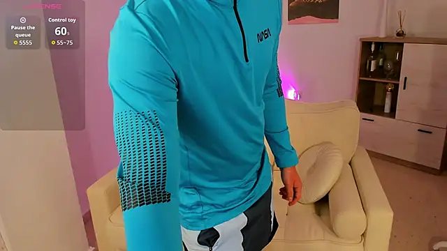 Czat XXX na żywo – Massimo_Fiore