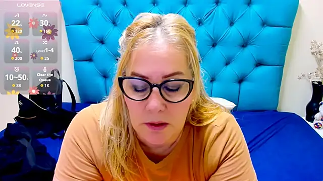 دردشة Nayla_Garner الجنسية المباشرة